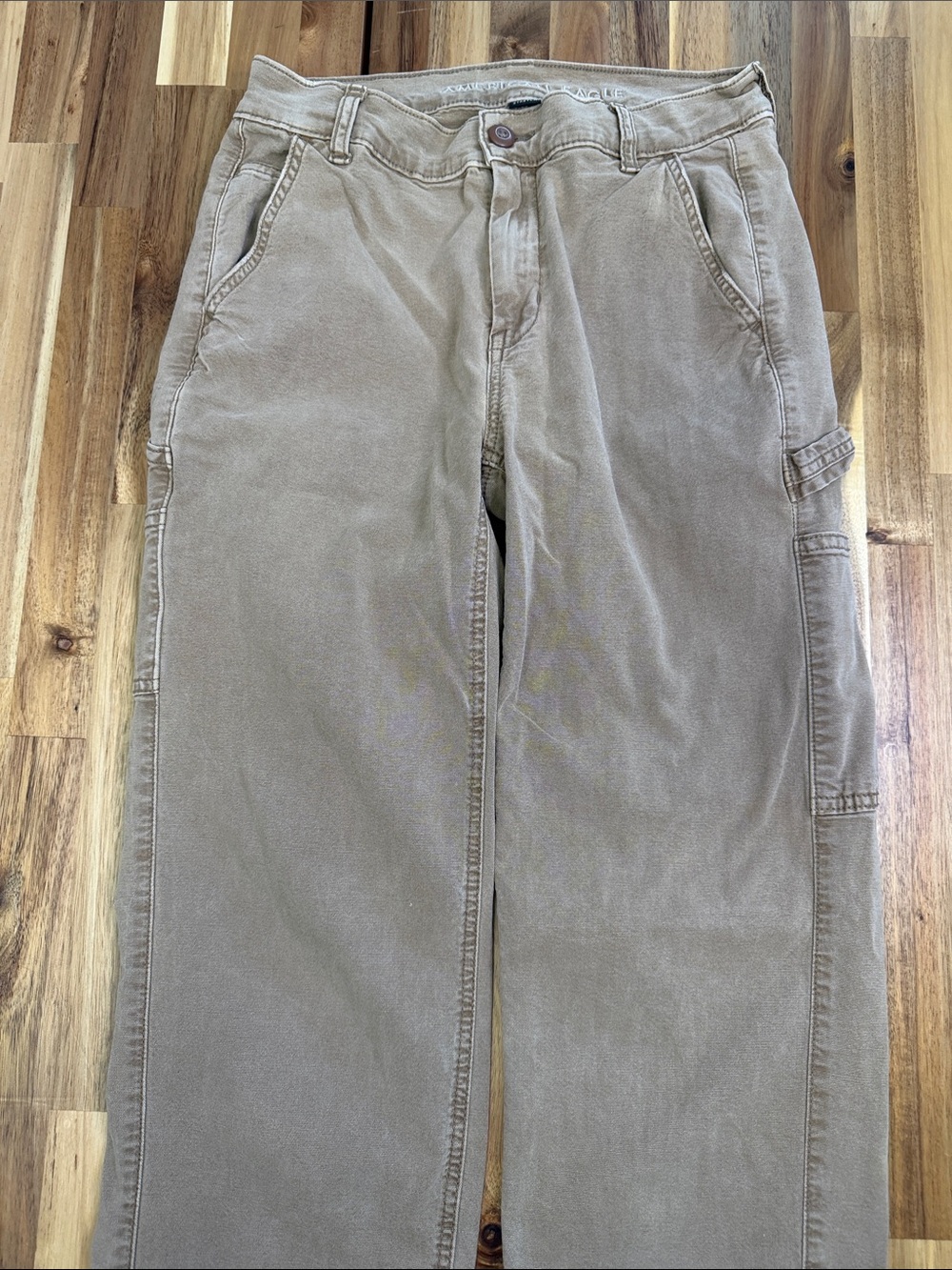 American Eagle High Rise Straight Khaki Cargo Pants - Picture 5 of 9